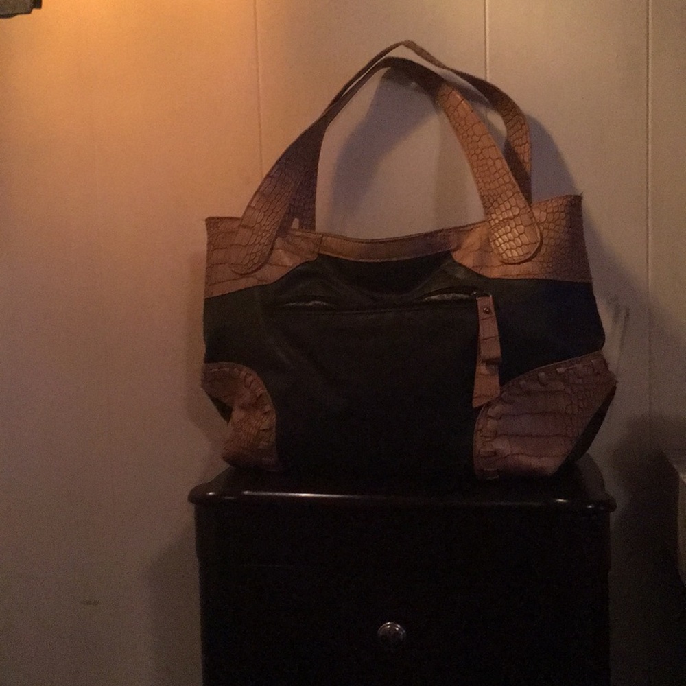 Purse - Picture 2 of 3